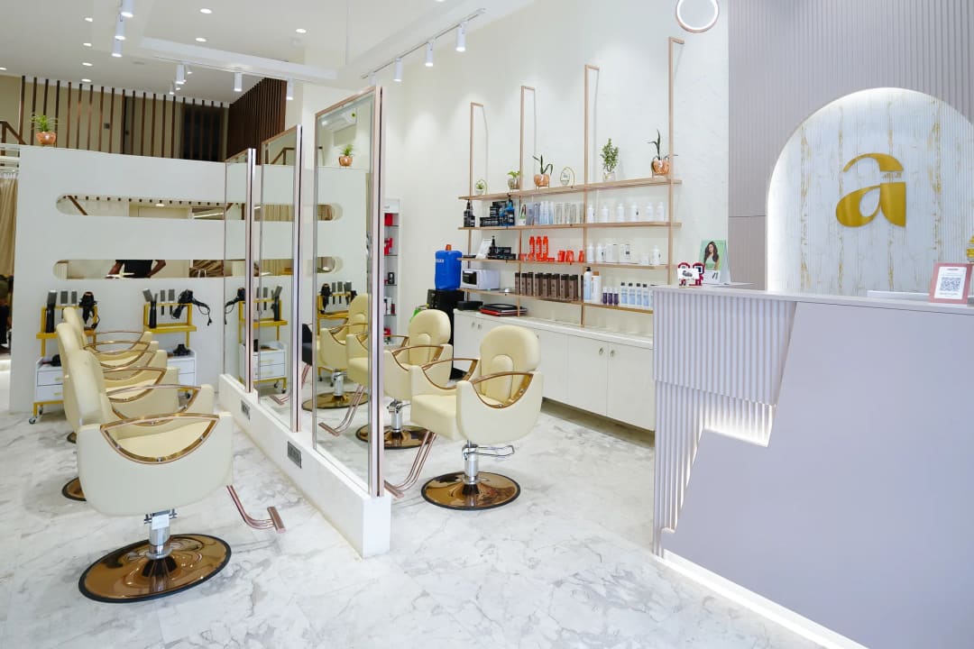Ally 21 Salon Ambient Interior