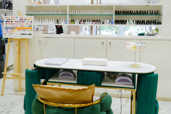 Ally 21 Salon Ally 21 Baner Storefront