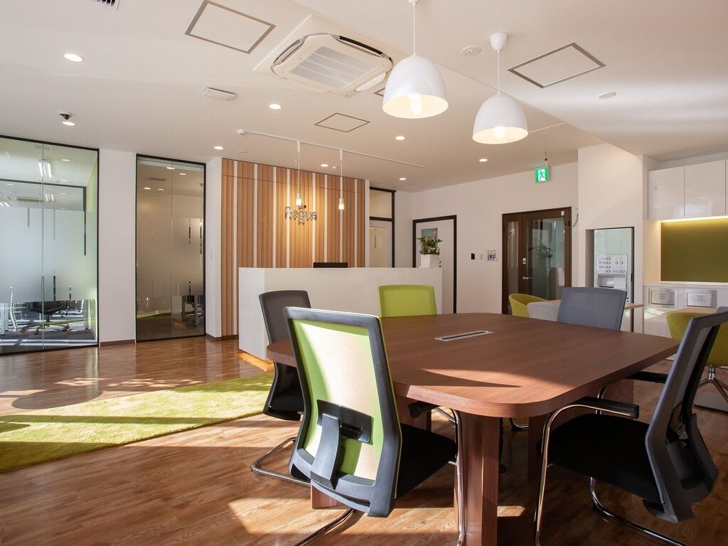 リージャス Regus 八戸の料金 空室状況 キャンペーン アクセス Just Fit Office