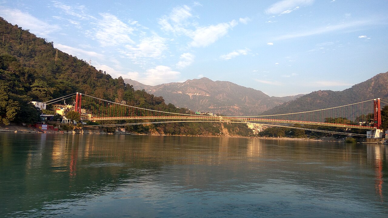 Lakshman Jhula riverside viewpoint