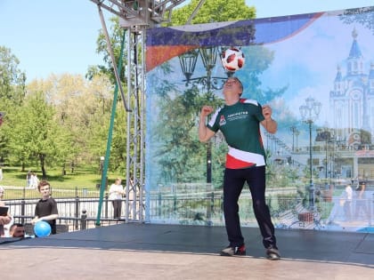 Посостязаться в жонглировании футбольным мячом могут хабаровчане