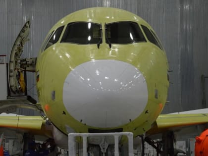 Электронное летное руководство для SuperJet-100: шаг к более быстрой подготовке к полетам