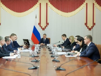 Юрий Трутнев и Михаил Дегтярев обсудили планы развития Хабаровского края на 2023 год