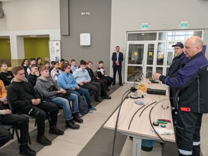 «Ростелеком» учит юных айтишников варить оптоволокно