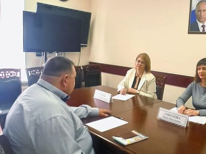 И.о. руководителя Приамурского межрегионального Управления Росприроднадзора Викторией Хатнюк проведен личный прием граждан