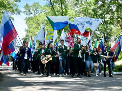 В Хабаровске открылся летний трудовой семестр