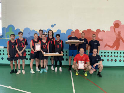 Товарищеский матч по баскетболу между сборной техникума и военнослужащими в/ч 47127