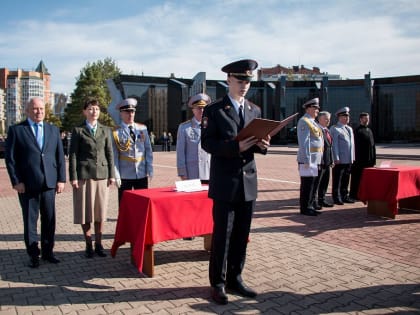 Курсанты ДВЮИ МВД РФ приняли присягу сотрудника органов внутренних дел