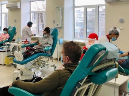 В канун Рождества Христова прихожане и сотрудники Хабаровской епархии приняли участие в донорской акции на станции переливания крови
