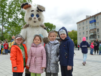 В сквере на улице Молодогвардейской прошёл детский праздник