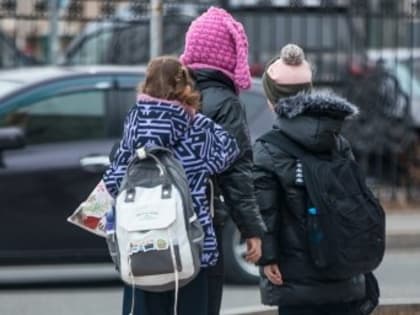 Россиянам самим придется тратиться на 13-ю зарплату - работающих предупредили