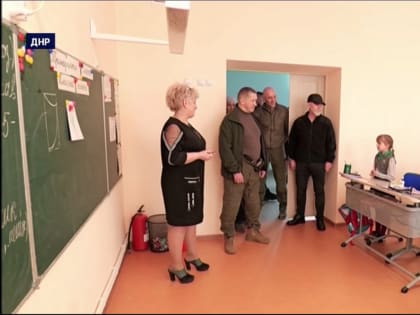 Смотрите в 21:10. Юрий Трутнев проинспектировал ход восстановительных работ в городах Донбасса