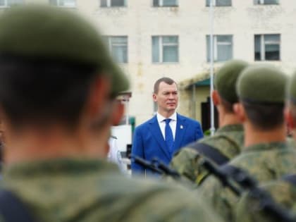 Студенты ДВГУПС в Хабаровске приняли присягу