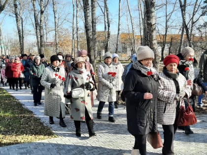 Комсомольчане почтили память жертв сталинских репрессий