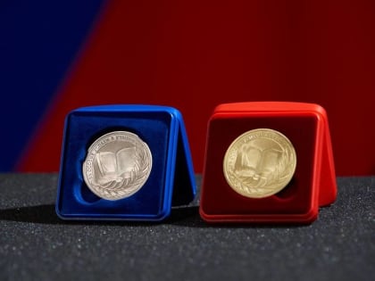 Серебряную медаль получат выпускники школ, набравшие 60 баллов за два ЕГЭ