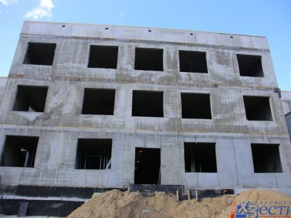 Мэр Хабаровска проинспектировал строящий в центре города детский сад