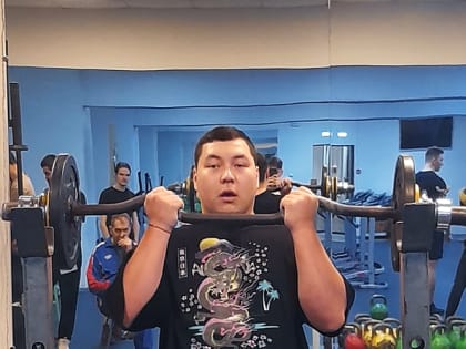 Соревнования «Русский бицепс» определили самых сильных молодых людей КнАГУ