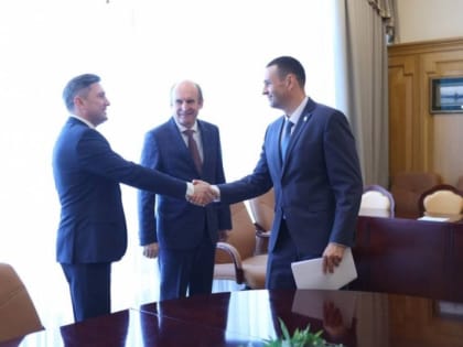 Рабочая встреча губернатора с руководителями таможенных служб Дальнего Востока