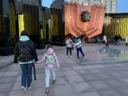 Итоги дня: спецмаршрут, недвижимость в Китае, скотомогильник в городе Юности