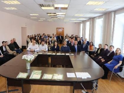 Церемония вручения дипломов высшего образования