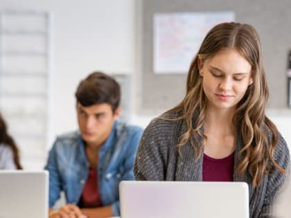 Школьники и студенты могут записаться на бесплатные курсы программирования