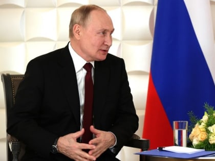 Путин связал падение рождаемости в России с ростом доходов населения