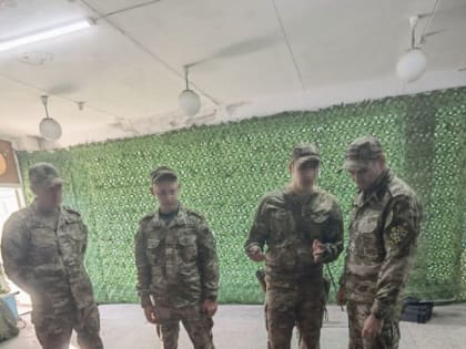Губернатор Хабаровского края передал новое оборудование бойцам
