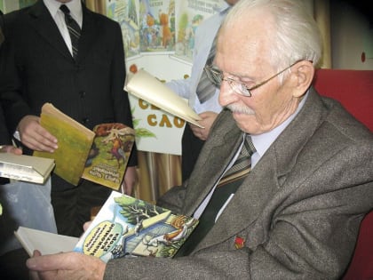 Именем известного писателя Николая Наволочкина назовут улицу в Хабаровске