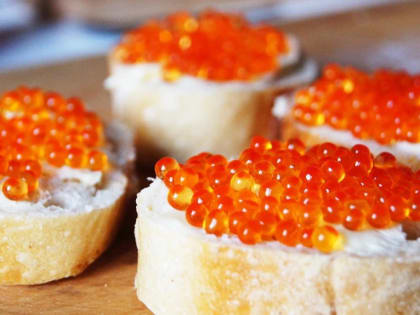 Автоматы с красной икрой появились в Хабаровске