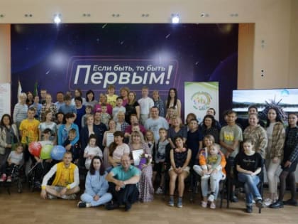 Хабаровские единороссы приняли участие в открытии первой летней смены в лагере «Шарголь»