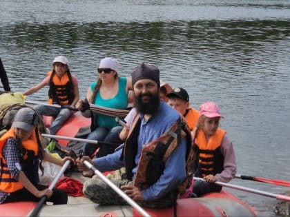 Сплавом по реке Кия завершили учебный год школьники РКШ