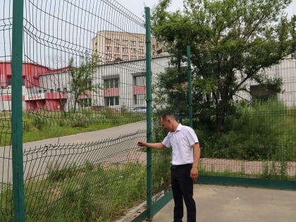 В сквере «Самбо-90» в Хабаровске наведут порядок и установят видеокамеры