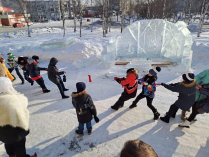 «ДАРЫ ВОЛХВОВ».  НАКАНУНЕ РОЖДЕСТВА ПРЕПОДАВАТЕЛИ ВОСКРЕСНОЙ ШКОЛЫ ПРОВЕЛИ ИГРУ ДЛЯ ШКОЛЬНИКОВ