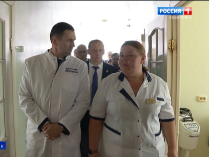 Уровень медобслуживания стал главной темой рабочей поездки Дмитрия Демешина в Нанайский район
