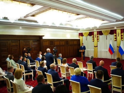 Два человека получили почетное звание "Заслуженный строитель Хабаровского края"