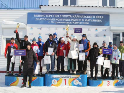 В спартакиаде МЧС России по лыжным гонкам хабаровчане завоевали "серебро"