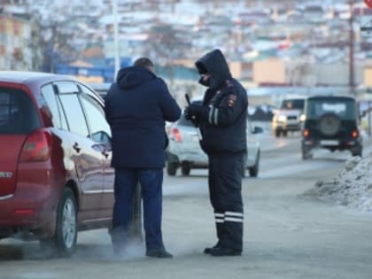 Итоги дня: гвардейская лента передана героям, открылась выставка "Россия", а мошенники опять за свое