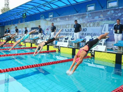 В Хабаровске стартовал чемпионат и первенство ДФО по плаванию