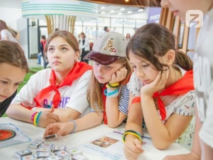 Юная блогерша из Троицкого примет участие в смене Знание.Авторы во Владивостоке