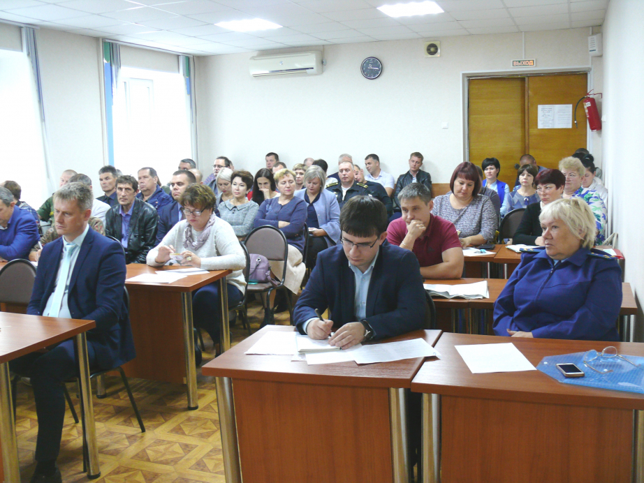 Администрация николаевск на амуре. Николаевский район Хабаровского края. Администрация Николаевского на Амуре района. Глава Николаевского муниципального района Хабаровского края. Чля Хабаровский край Николаевский район.