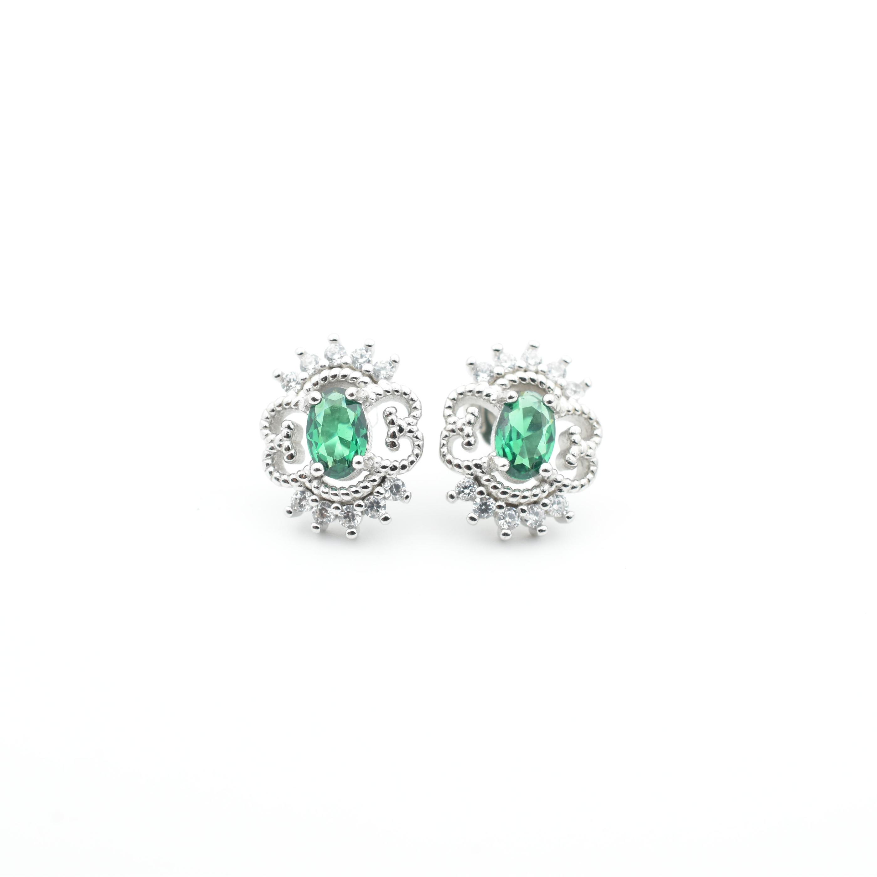 925 Sterling Silver Green Stone Studded Floral Studds