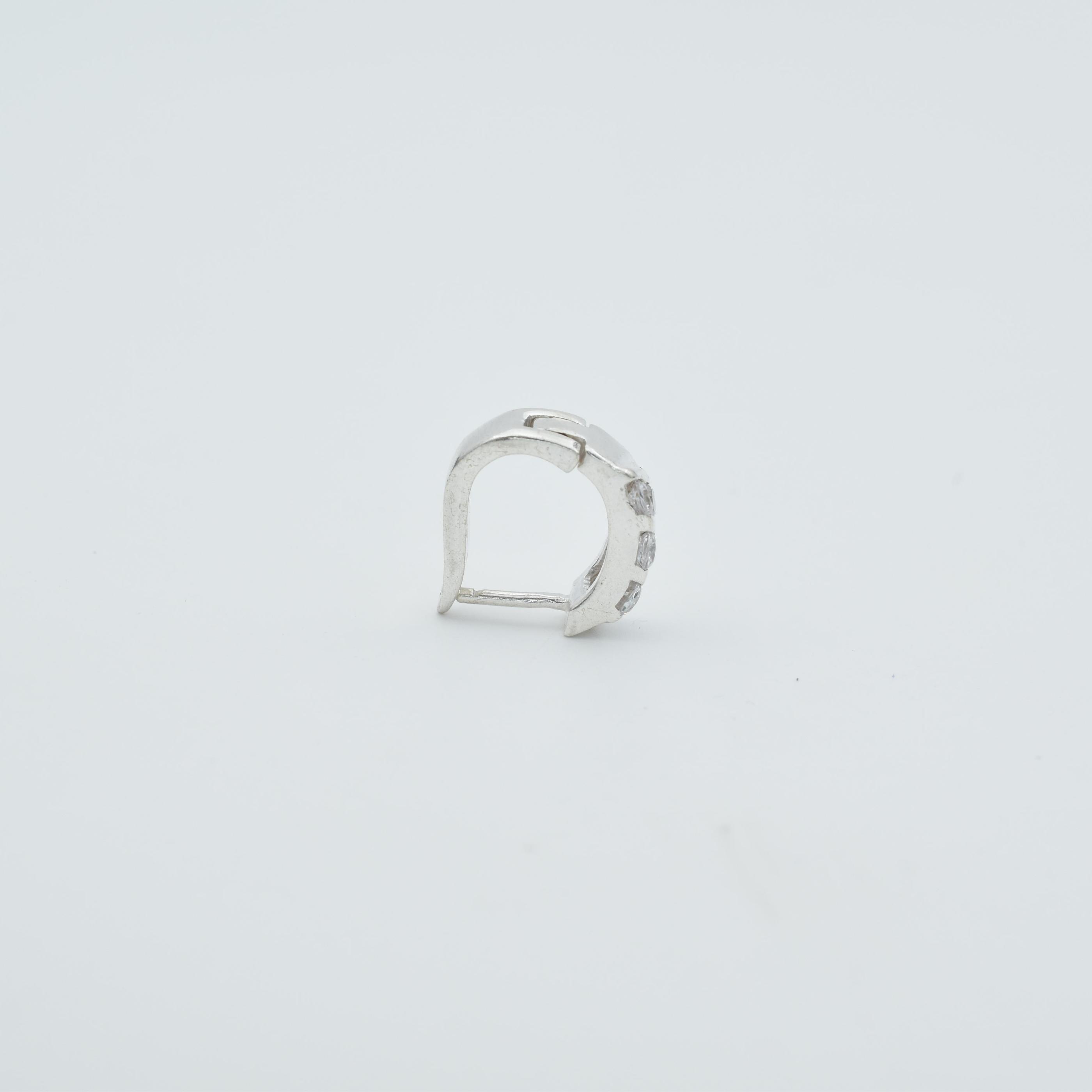 Sterling Silver Subtle Hoop Earrings