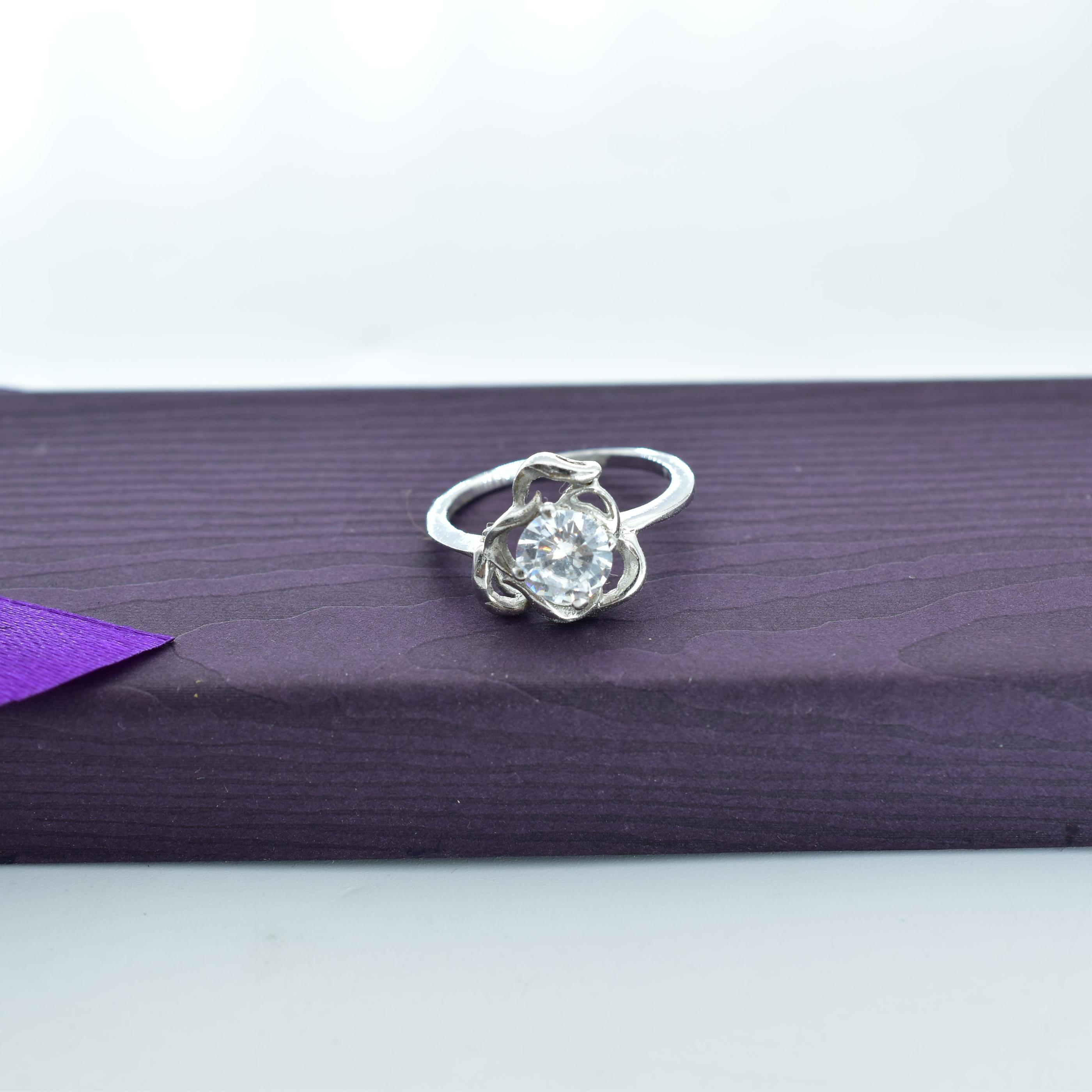 Sterling Silver Round Cut White Stone Studded Ladies ring