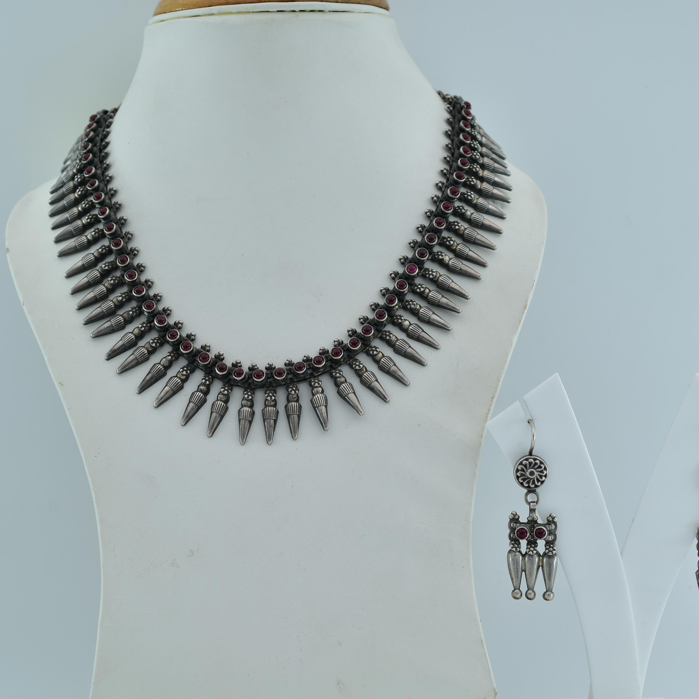 Sterling Silver Red Stone Studded Tribal Look Neckalce Set