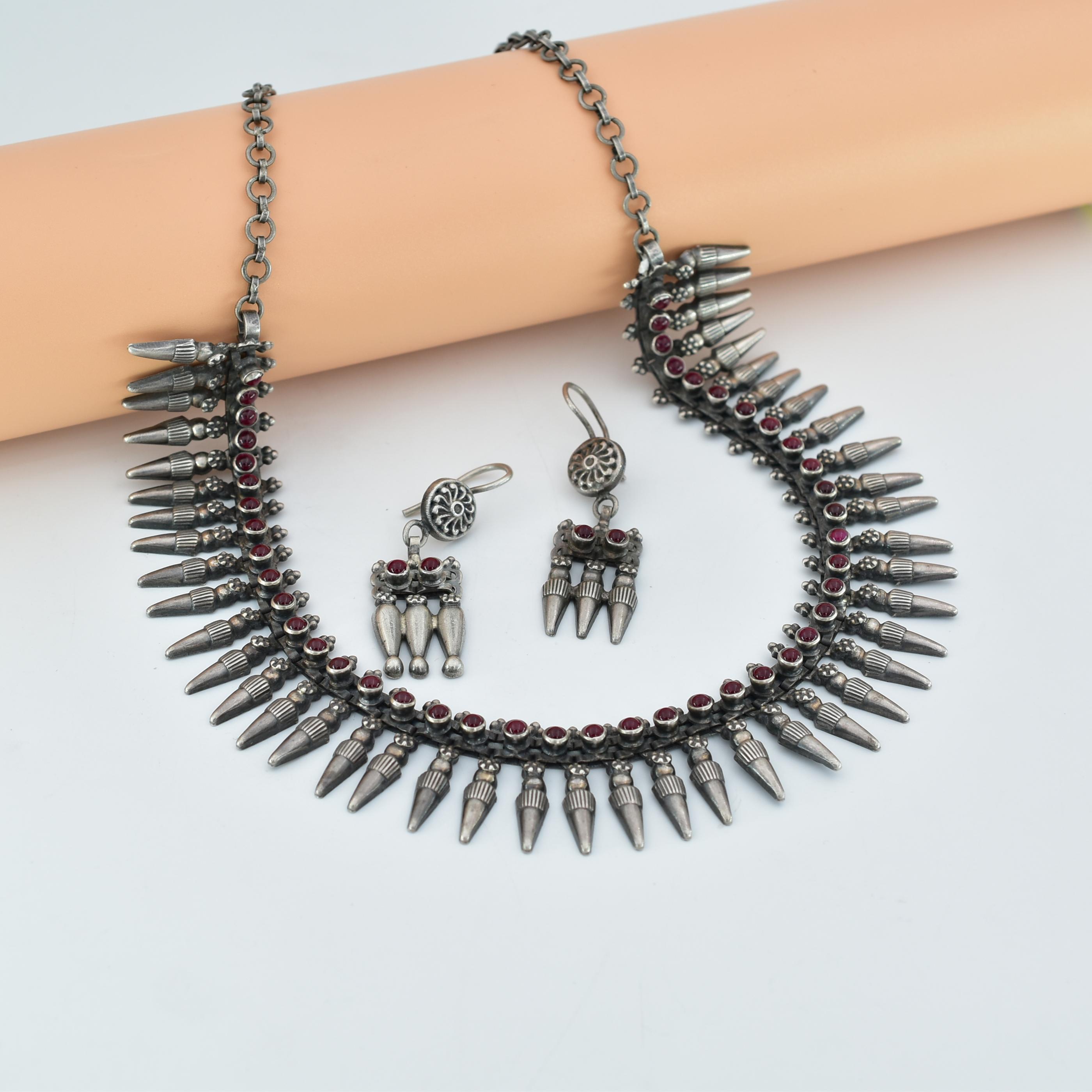 Sterling Silver Red Stone Studded Tribal Look Neckalce Set
