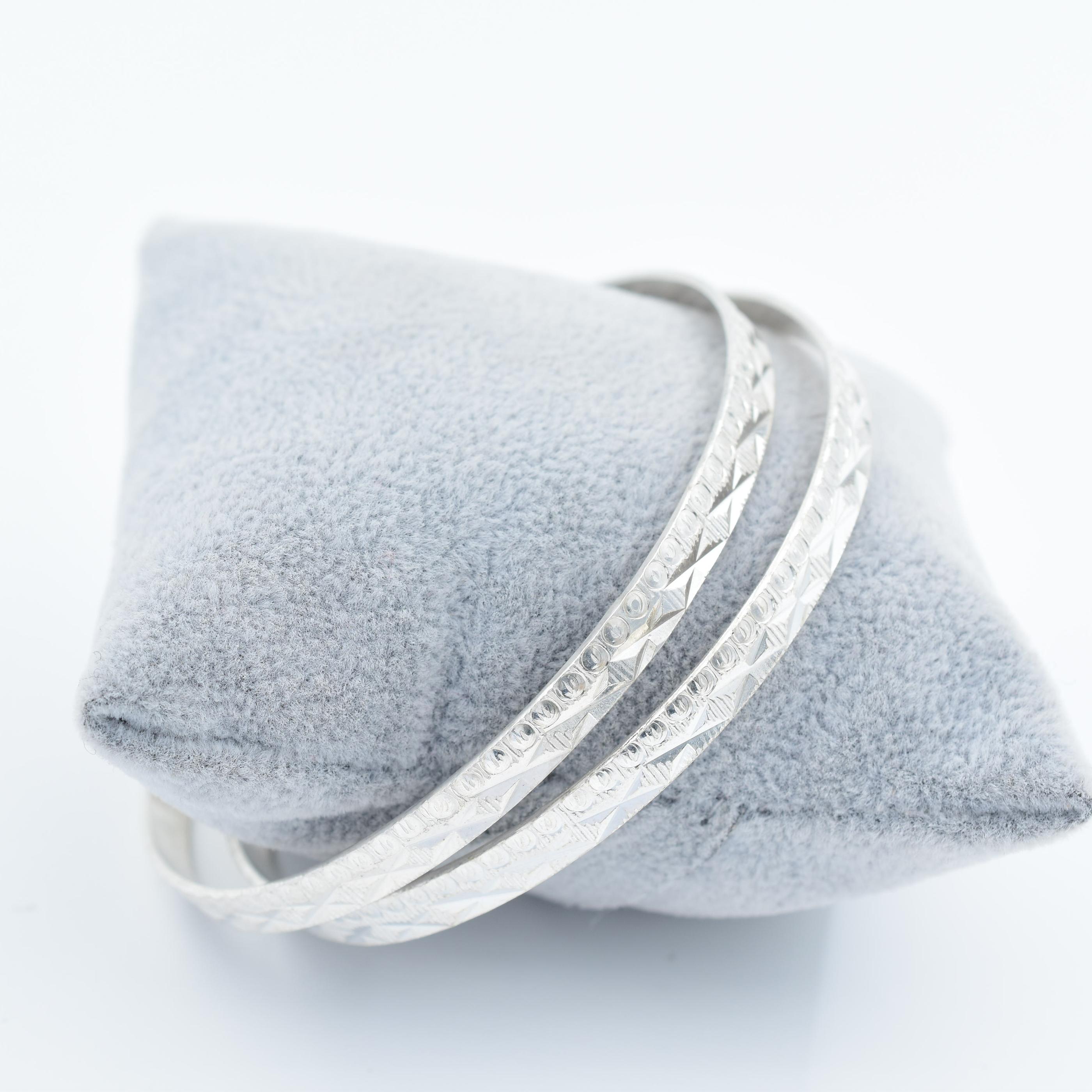 Wonderful Vintage Sterling Silver Bangle Bracelet