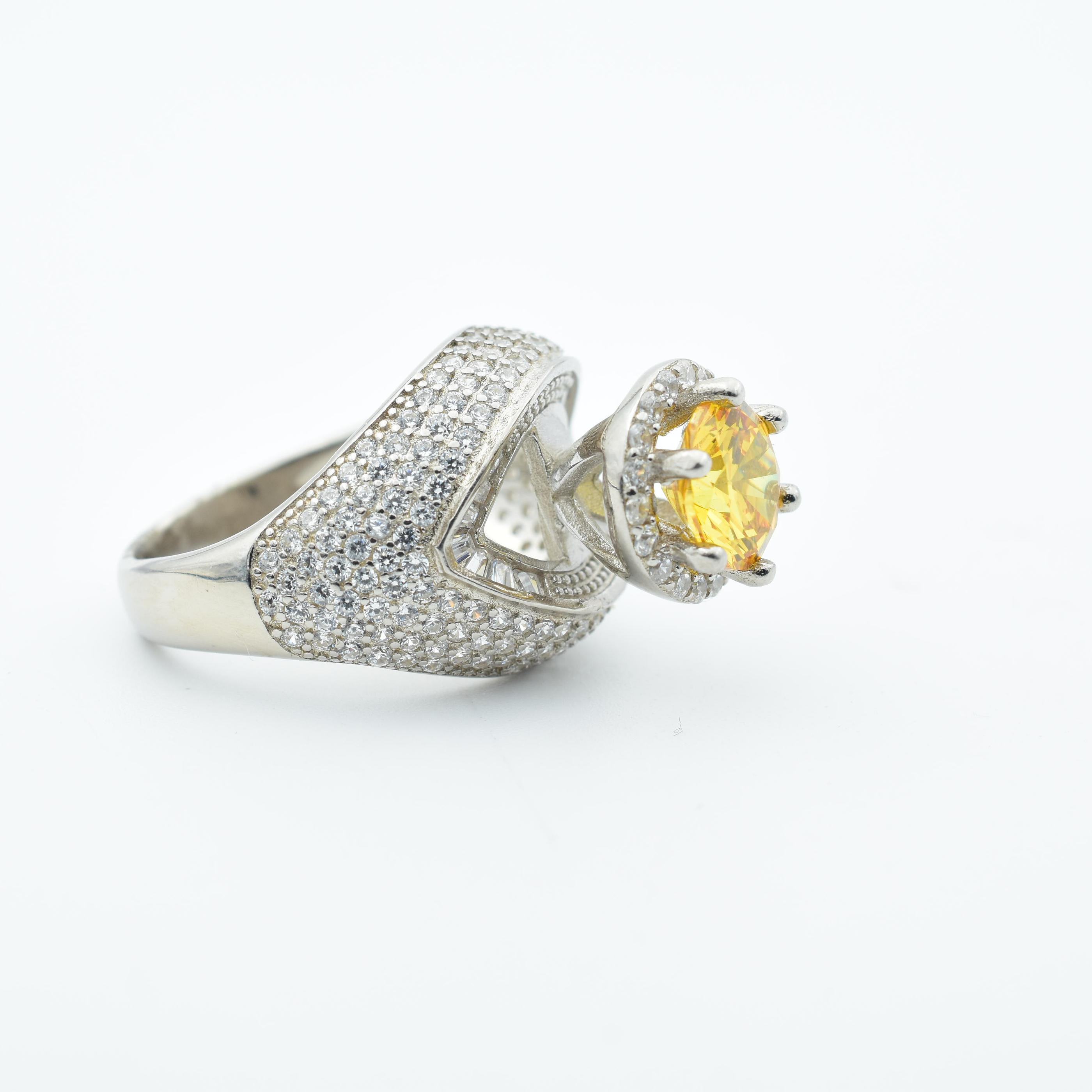 Topaz Yellow Eye Shaped Stone Sterling Silver Ring