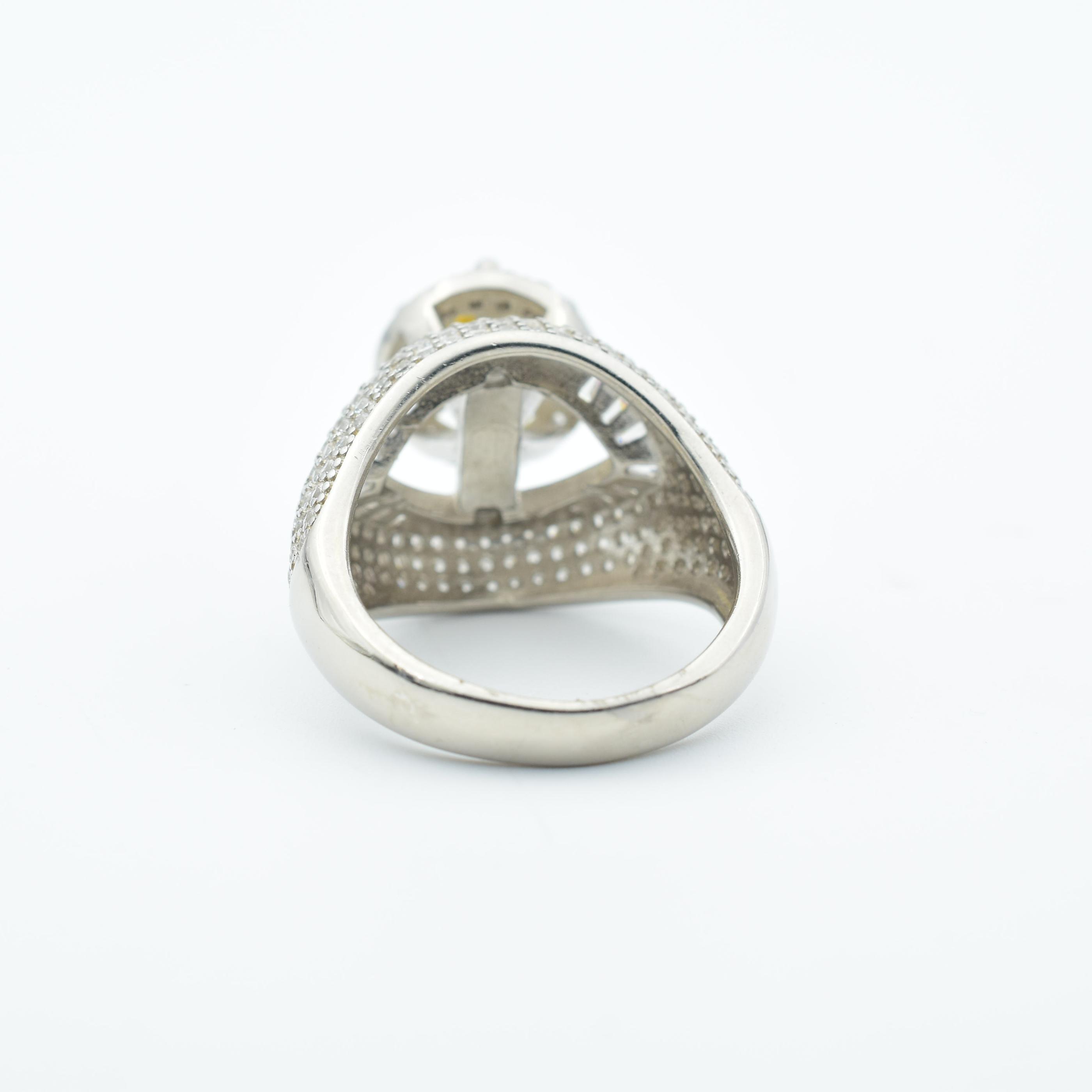 Topaz Yellow Eye Shaped Stone Sterling Silver Ring