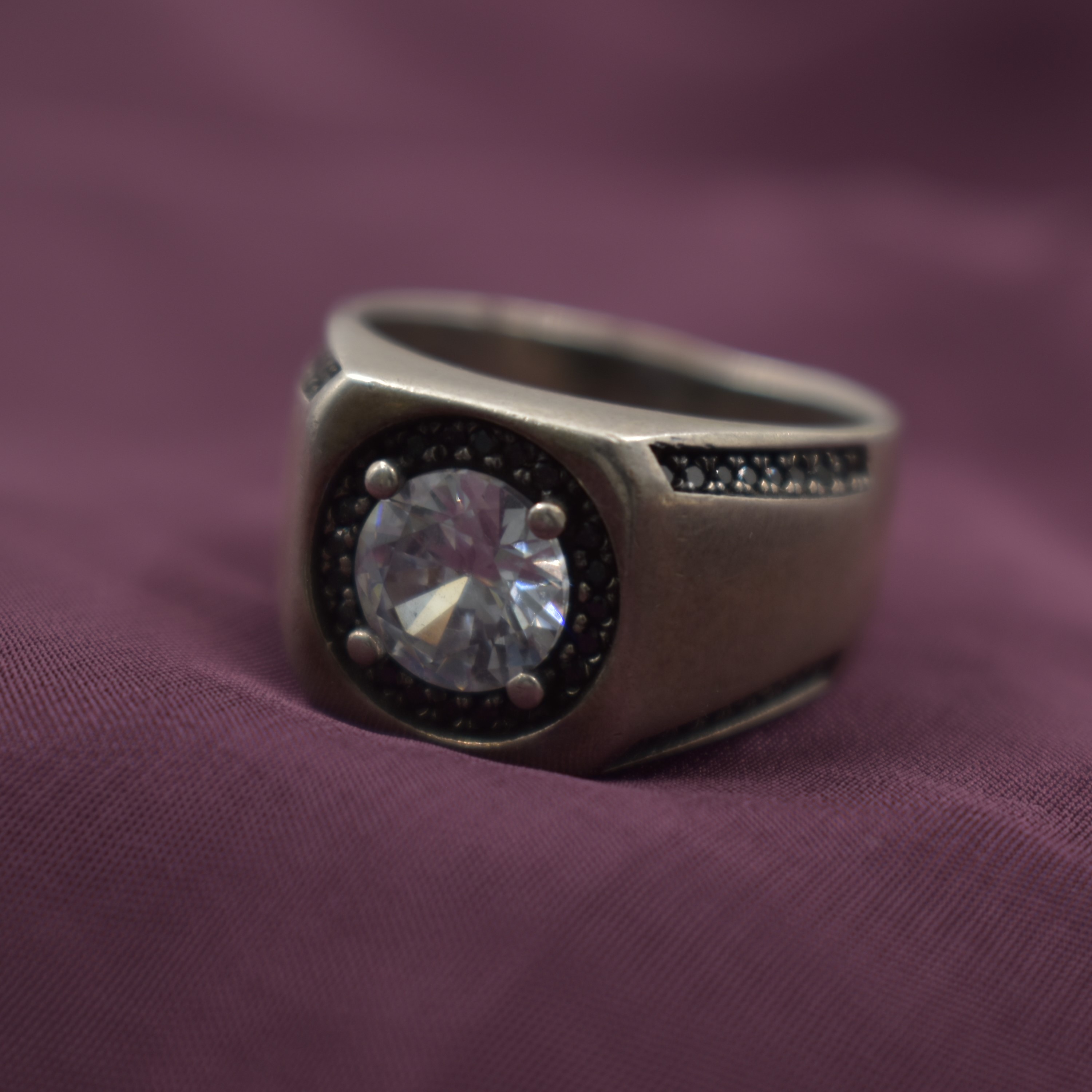 MENS RING