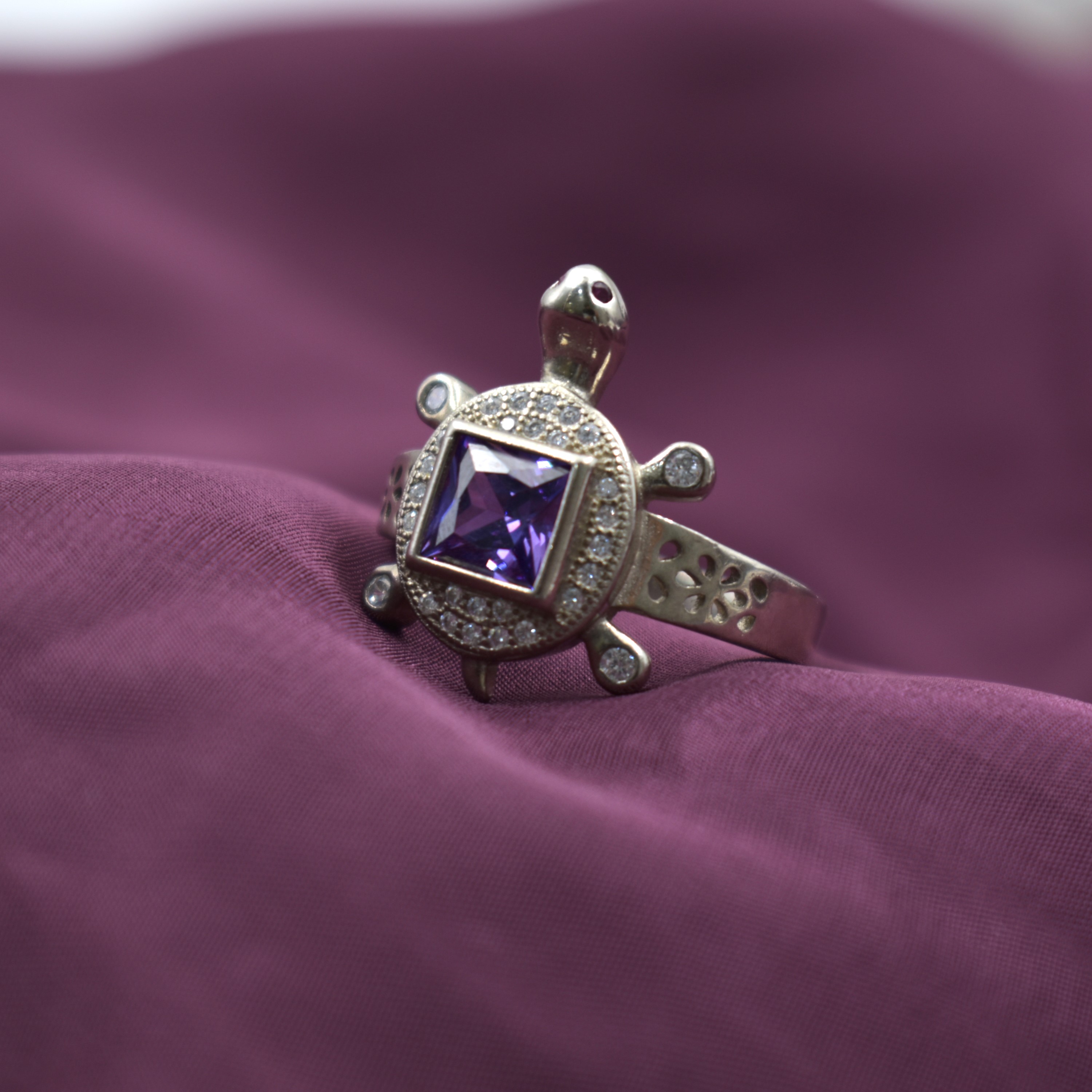 MENS RING